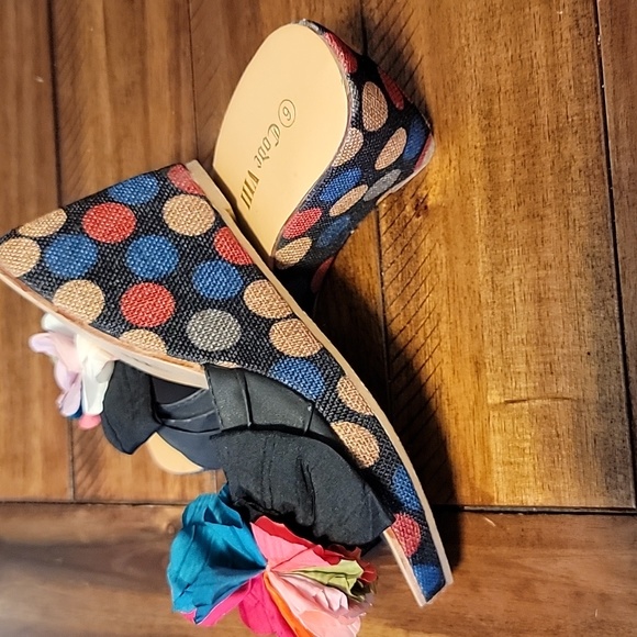 Code V111 Multi Color Wedges - Picture 4 of 5